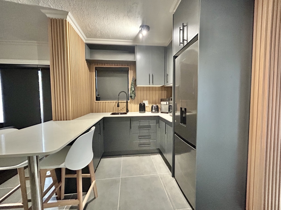 3 Bedroom Property for Sale in Wavecrest Eastern Cape